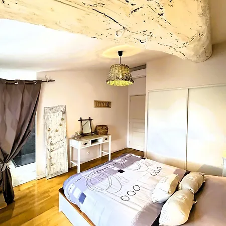 Des Vignes Et 度假居 *