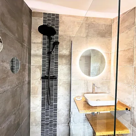 Des Vignes Et 度假居 *