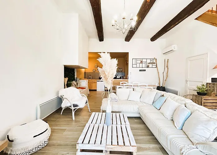 Des Vignes Et Сasa de vacaciones *