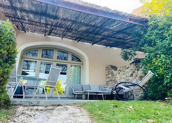 Des Vignes Et Сasa de vacaciones